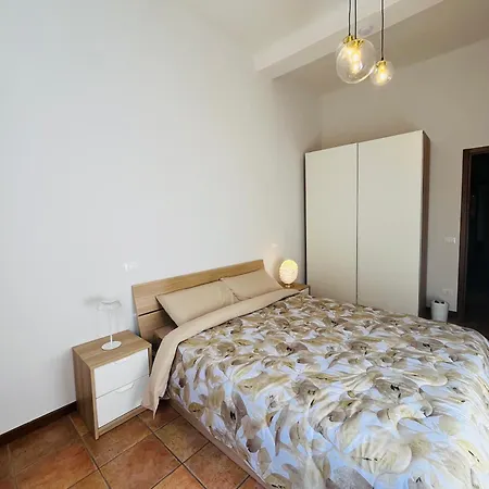 Centro Corso Cavour Διαμέρισμα *